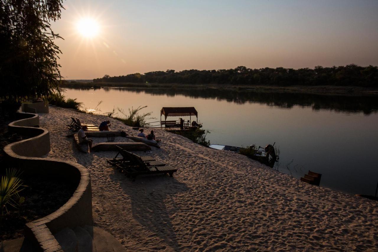 Hakusembe River Campsite Rundu Bagian luar foto